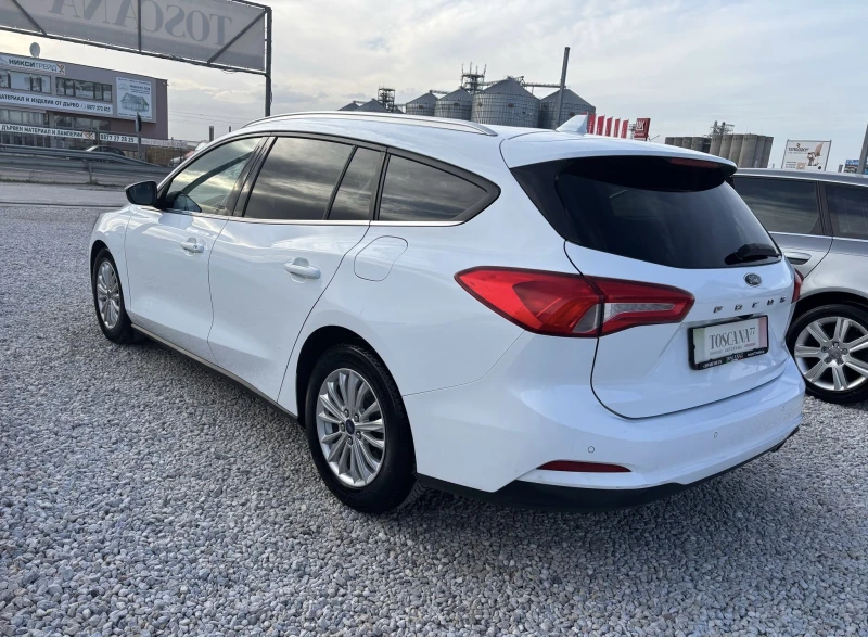 Ford Focus 1.5tdci* 120кс * Navi* Камера* Euro 6B Лизинг, снимка 3 - Автомобили и джипове - 49506353