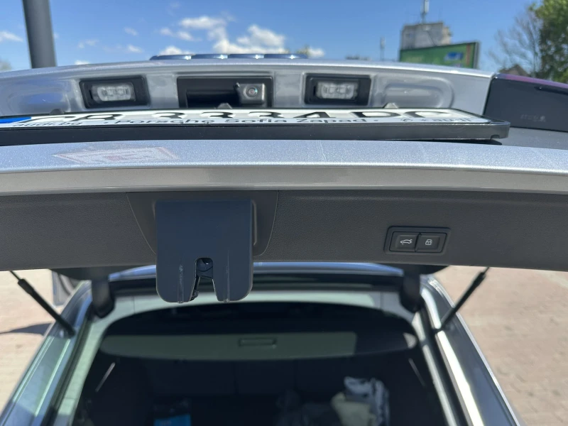 Audi A4 Sline* Matrix* Distr* Pano* VirtualCockpit* LaneAs, снимка 15 - Автомобили и джипове - 50244236