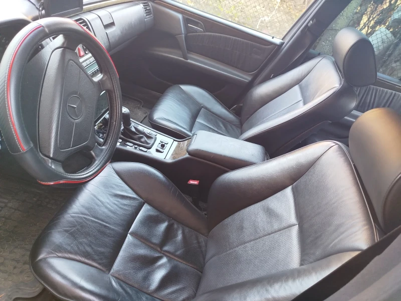 Mercedes-Benz E 200, снимка 8 - Автомобили и джипове - 52510025