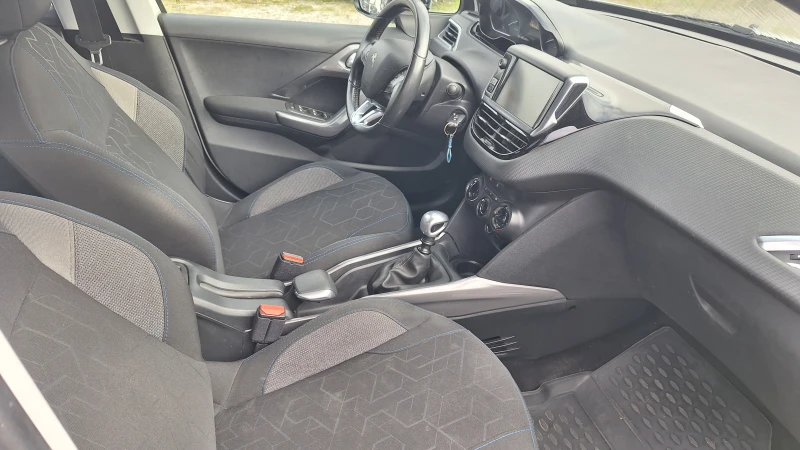 Peugeot 2008, снимка 10 - Автомобили и джипове - 52648507