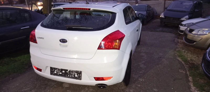 Kia Pro ceed 1.4i KLIMA  , снимка 6 - Автомобили и джипове - 52695577