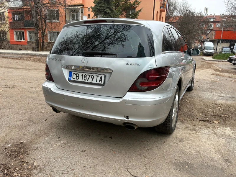 Mercedes-Benz R 320, снимка 9 - Автомобили и джипове - 52788472