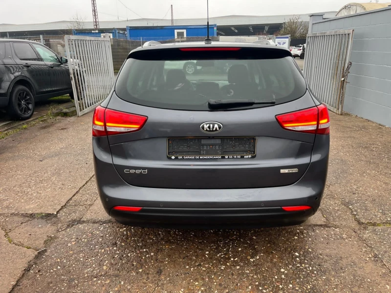 Kia Ceed, снимка 8 - Автомобили и джипове - 52801246