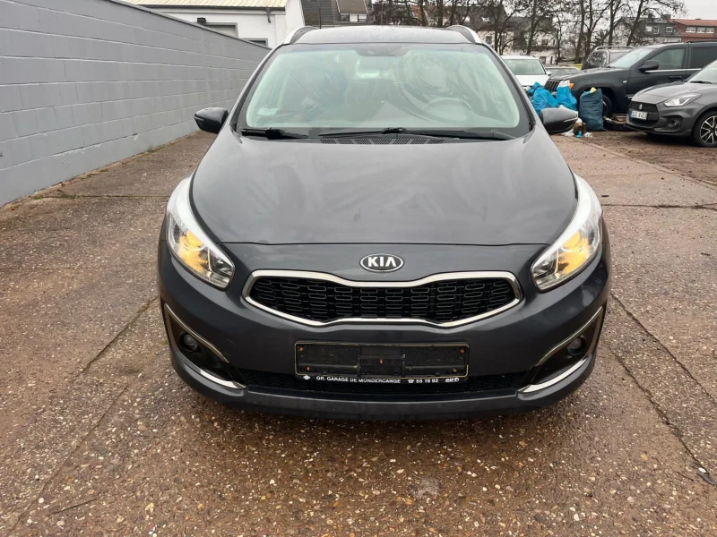Kia Ceed, снимка 2 - Автомобили и джипове - 52801246