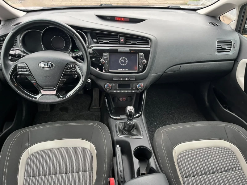 Kia Ceed, снимка 7 - Автомобили и джипове - 52801246