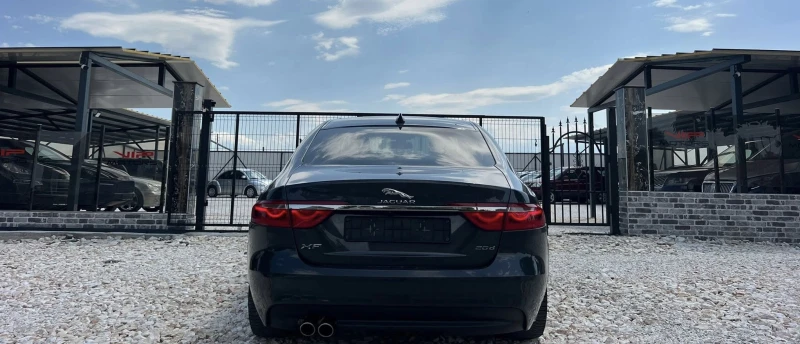 Jaguar Xf 2.0d DIGITAL/LED/XENON/KAMERA/NAVI/PODREV/KOJA/TOP, снимка 8 - Автомобили и джипове - 52811587