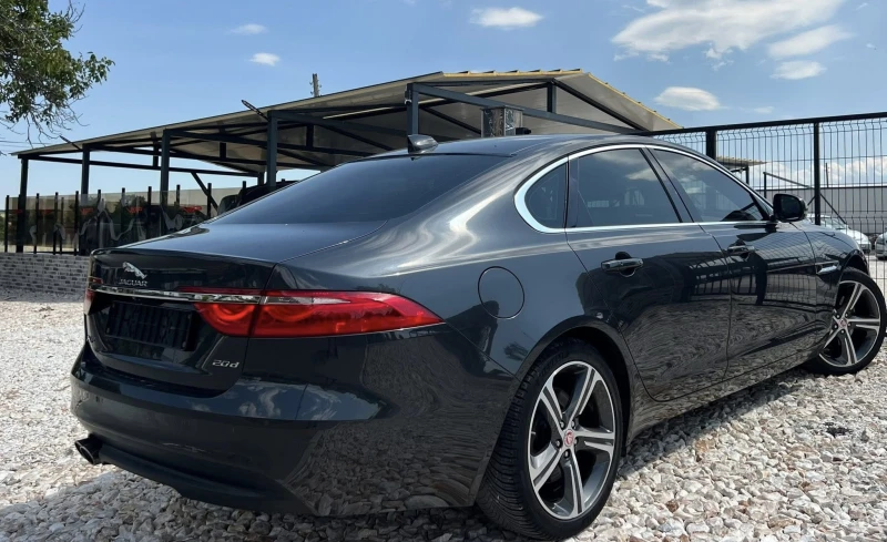 Jaguar Xf 2.0d DIGITAL/LED/XENON/KAMERA/NAVI/PODREV/KOJA/TOP, снимка 7 - Автомобили и джипове - 52811587