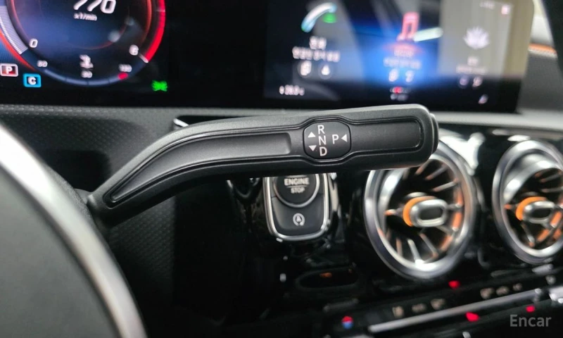 Mercedes-Benz A 200, снимка 9 - Автомобили и джипове - 52996885