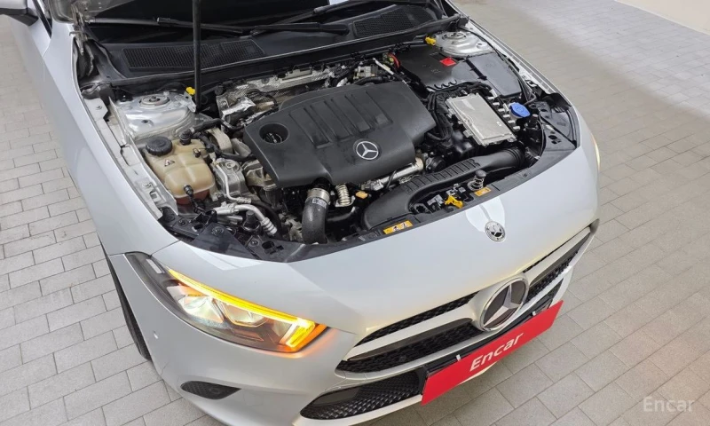 Mercedes-Benz A 200, снимка 6 - Автомобили и джипове - 52996885