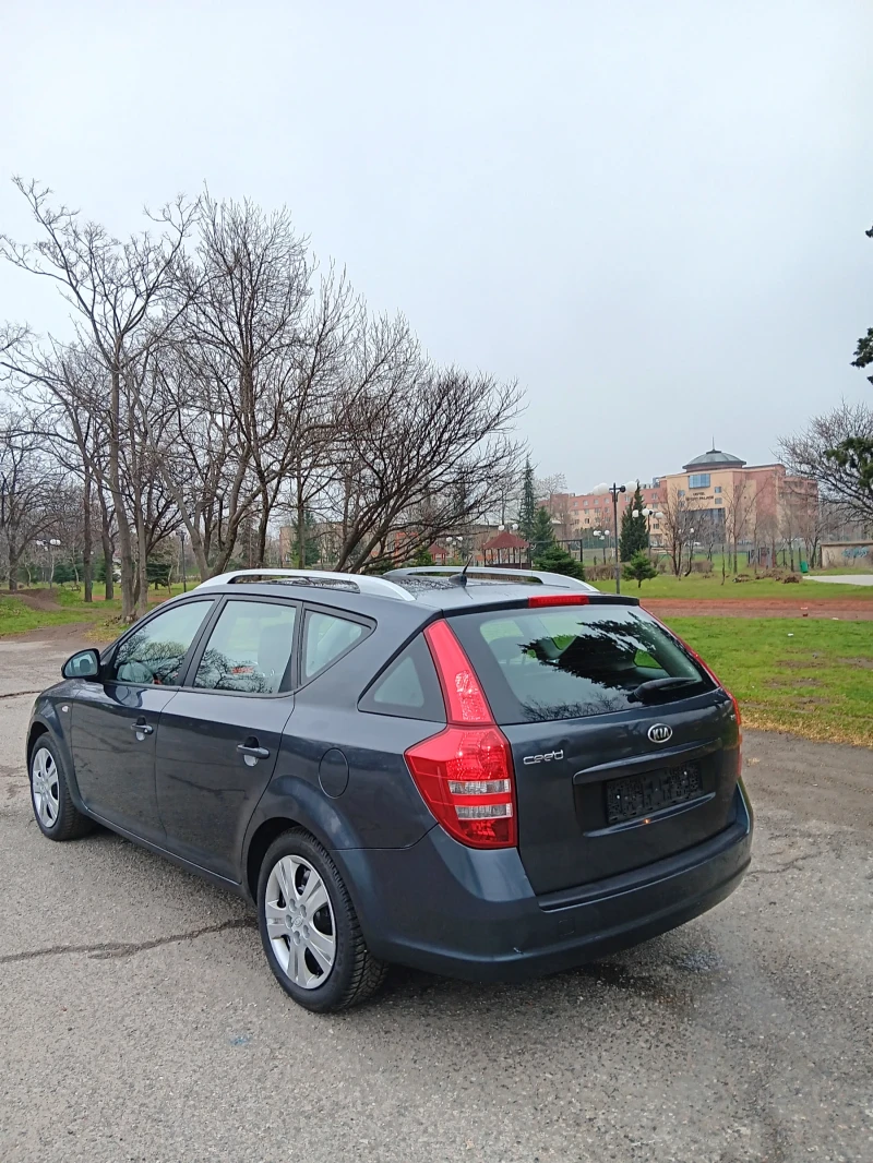 Kia Ceed 1.4-БЕНЗИН-100к.с.-НОВ ВНОС-С РЕГИСТРАЦИЯ-ОТЛИЧНА!, снимка 2 - Автомобили и джипове - 53125390