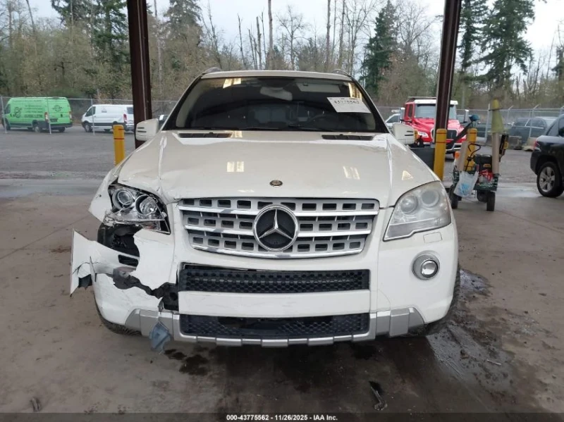 Mercedes-Benz ML 550 RUN & DRIVE * НА ПРУЖИНИ * ЧЕРЕН САЛОН * CARFAX, снимка 2 - Автомобили и джипове - 53504812