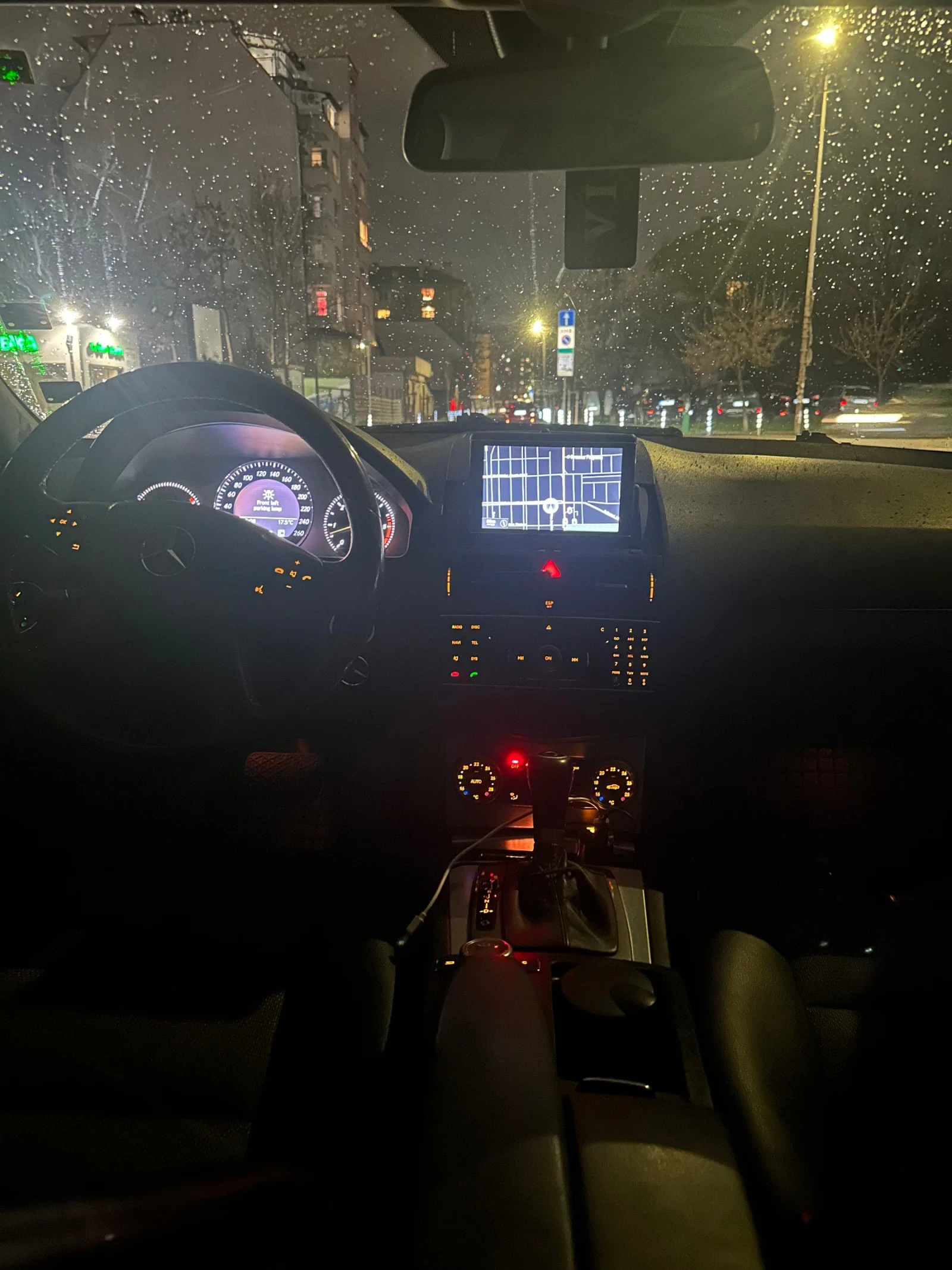 Mercedes-Benz C 320 | Mobile.bg — изображение 15