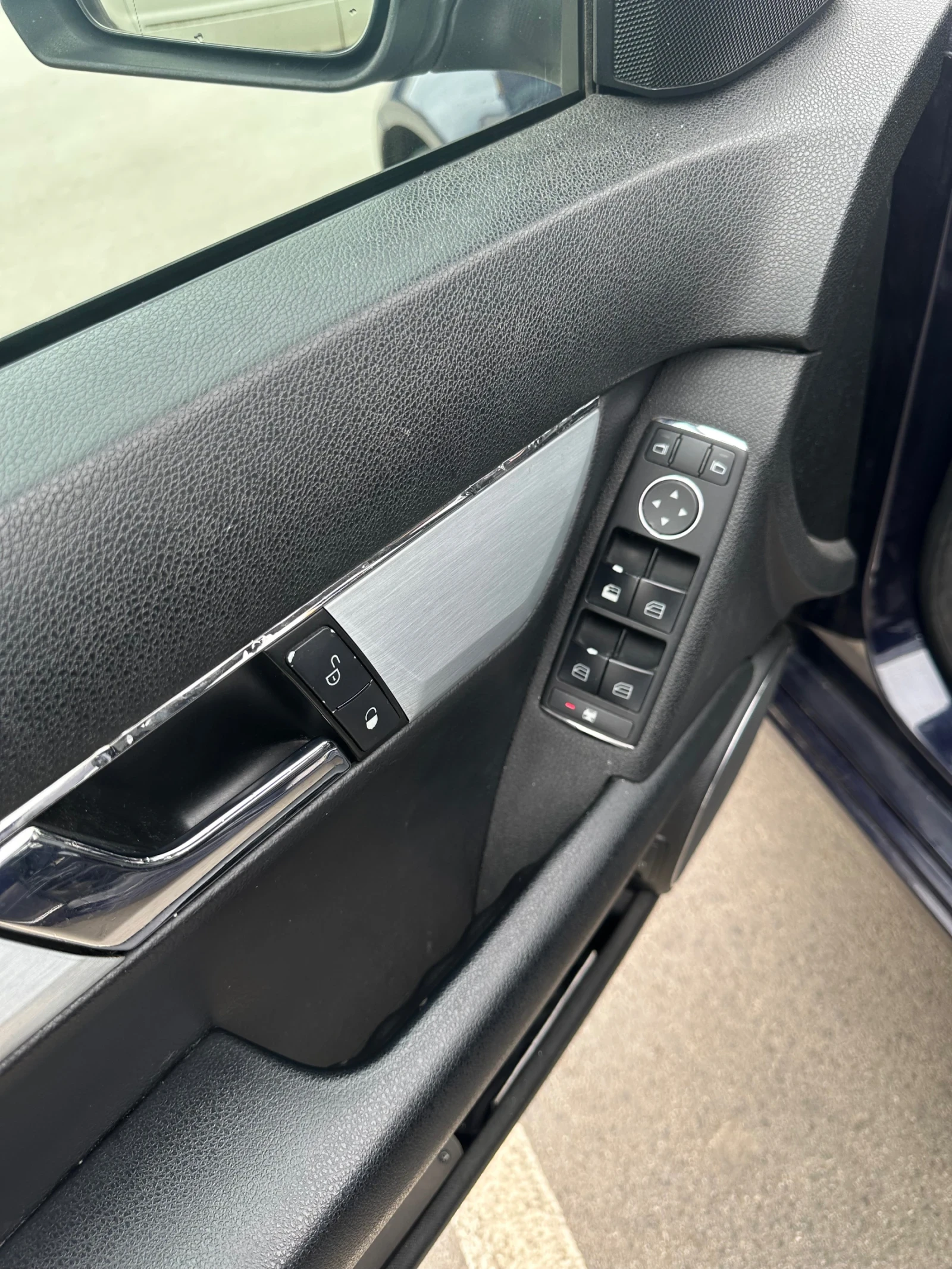 Mercedes-Benz C 320 | Mobile.bg — изображение 17
