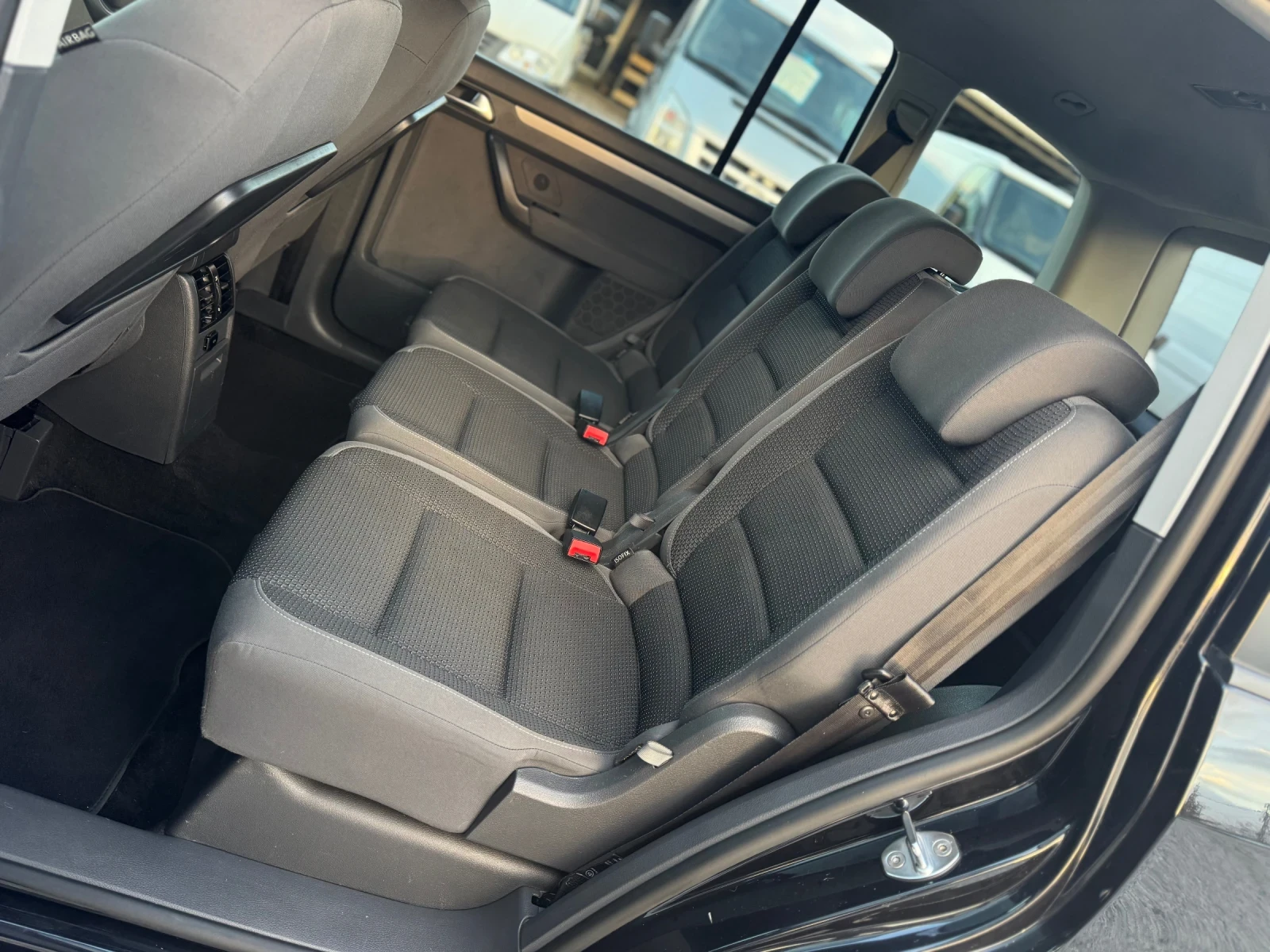 VW Touran 2.0TDI 140 DSG     | Mobile.bg   12