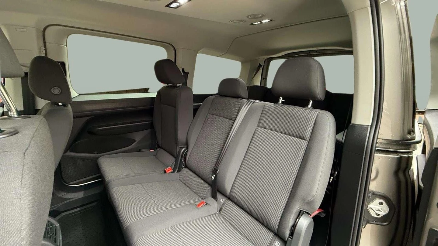 VW Caddy Maxi TDI 7 места - изображение 10