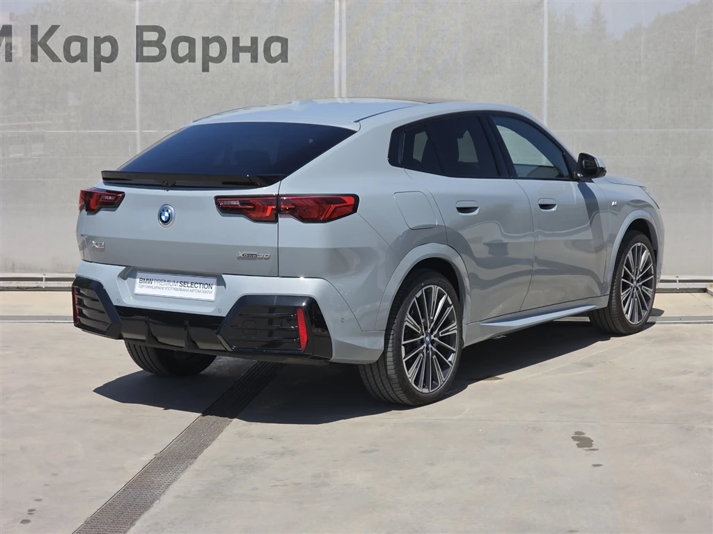 BMW iX2 xDrive30 - изображение 2