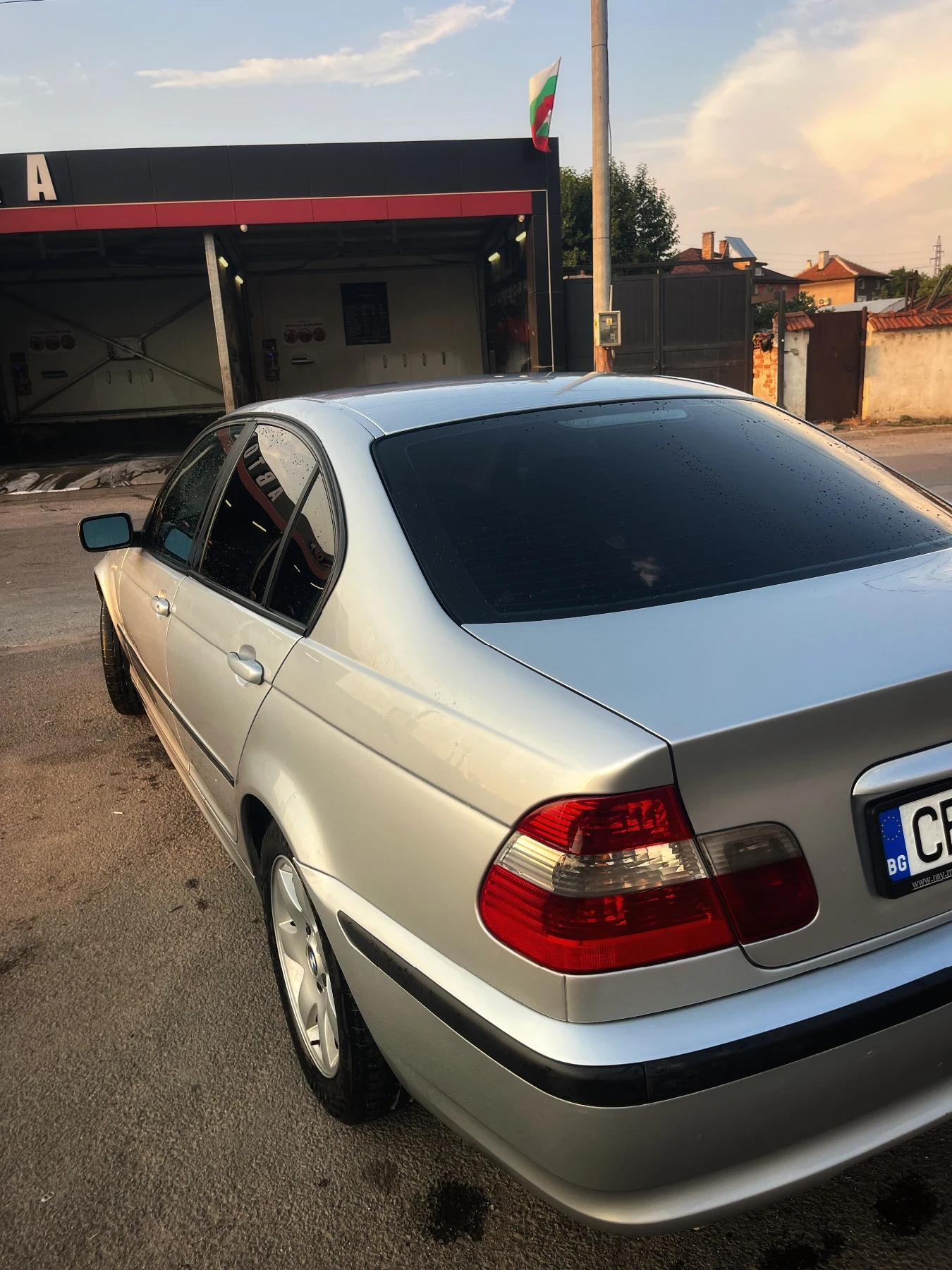 BMW 320 Facelift  - изображение 7