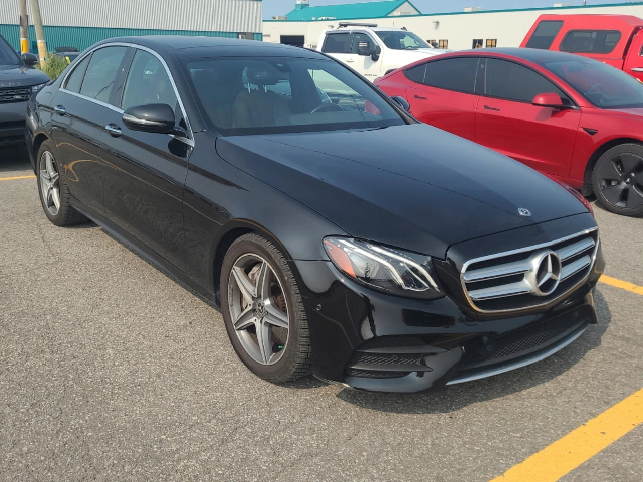 Mercedes-Benz E 400 * CARFAX * АВТО КРЕДИТ * ЦЕНА ДО БГ! - изображение 2