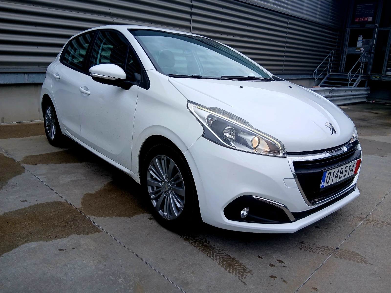 Peugeot 208 1.6 blue hdi euro 6b | Mobile.bg   1