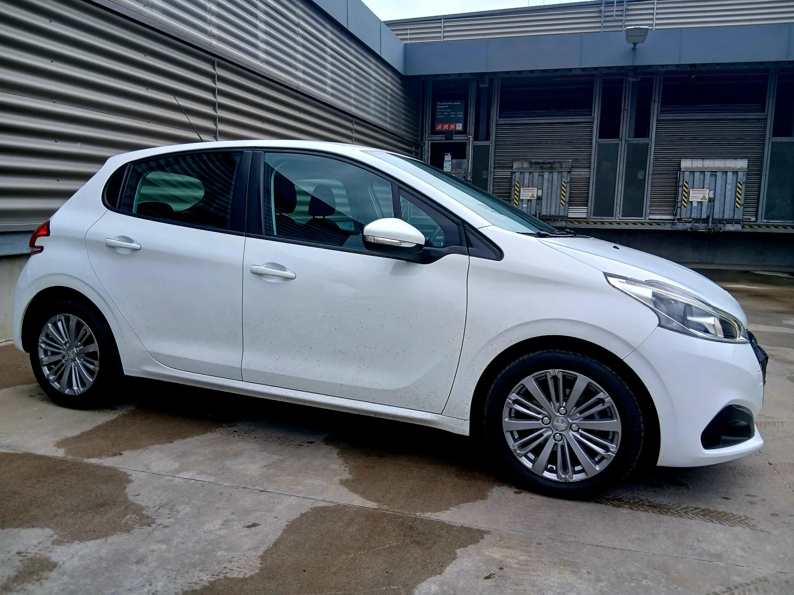 Peugeot 208 1.6 blue hdi euro 6b | Mobile.bg   5