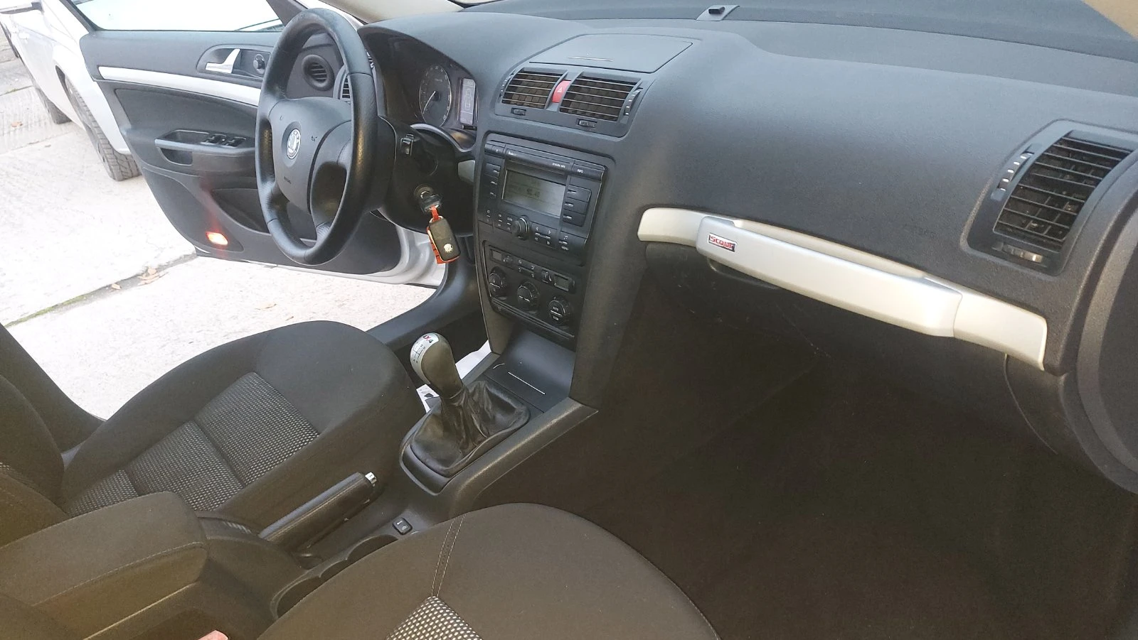 Skoda Octavia 2.0TDI SKAUT - изображение 10