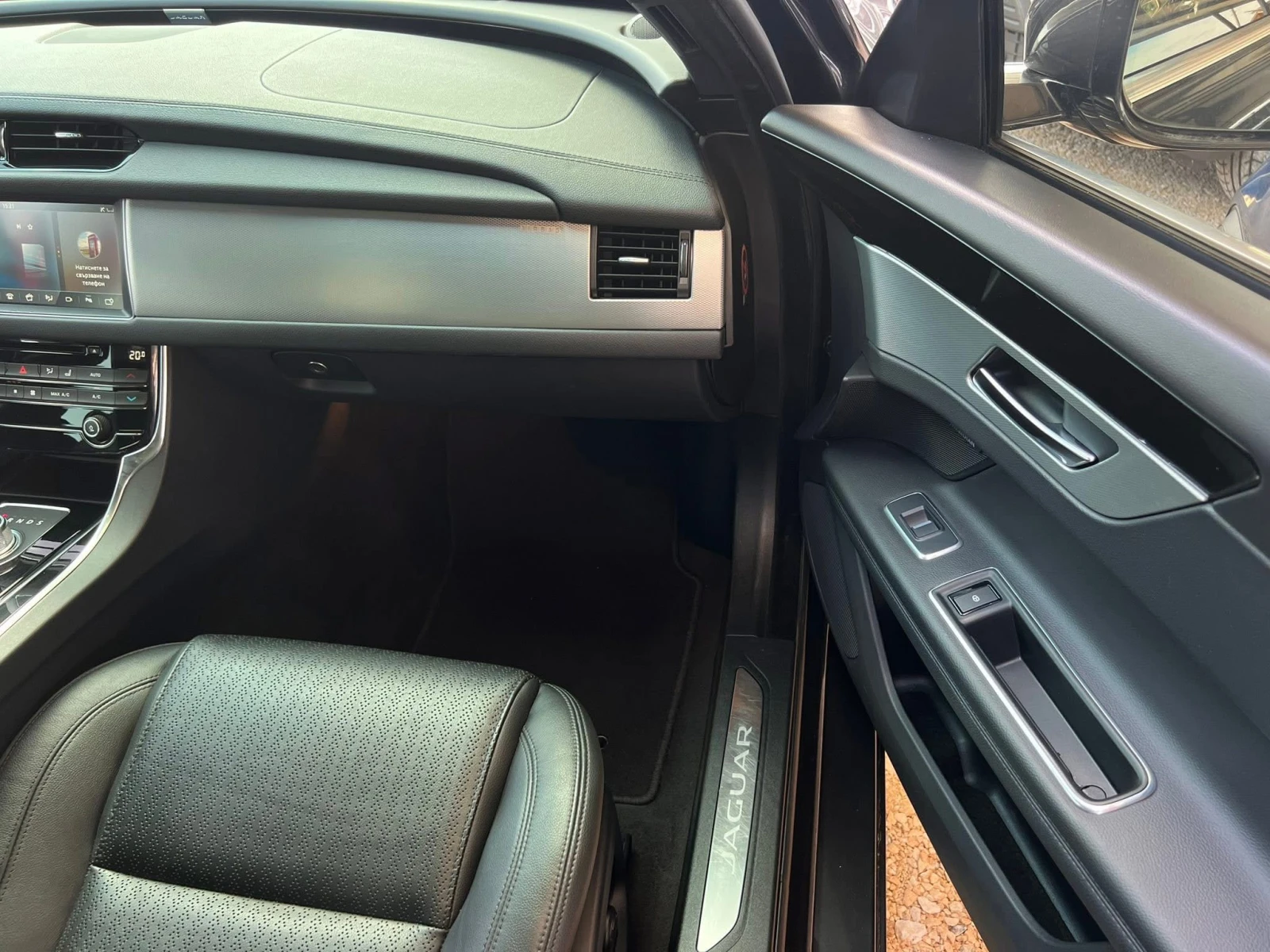 Jaguar Xf 2.0d DIGITAL/LED/XENON/KAMERA/NAVI/PODREV/KOJA/TOP | Mobile.bg � ����������� 12