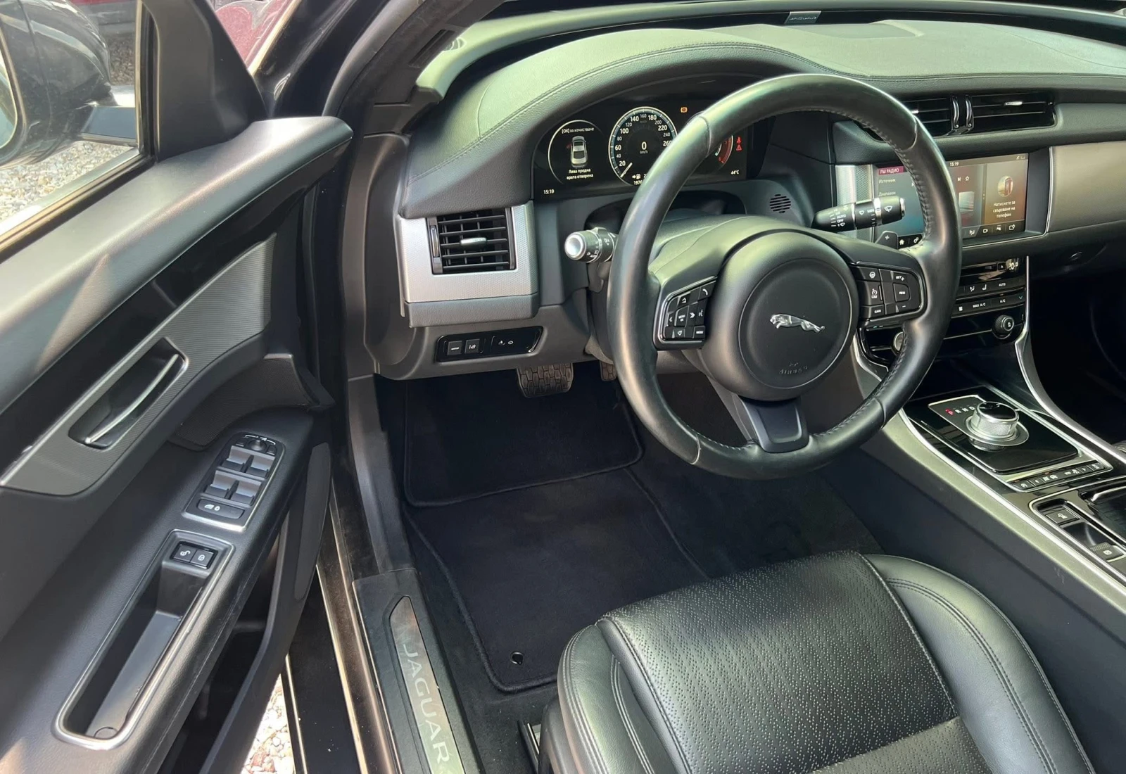 Jaguar Xf 2.0d DIGITAL/LED/XENON/KAMERA/NAVI/PODREV/KOJA/TOP - изображение 9