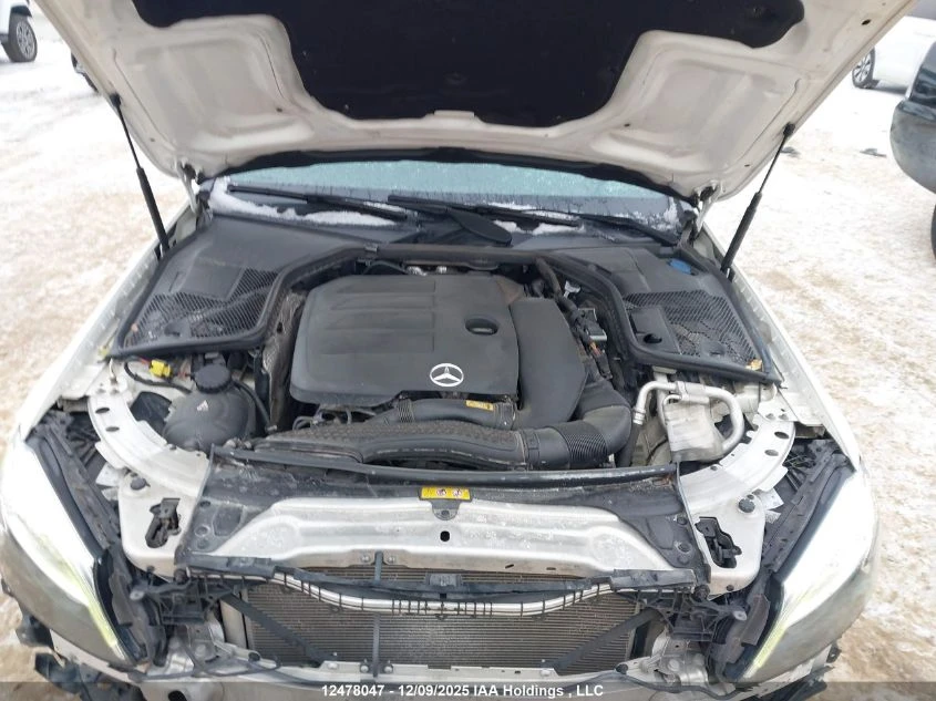 Mercedes-Benz C 300 AMG* 4MATIC* Памет* Панорама - изображение 9