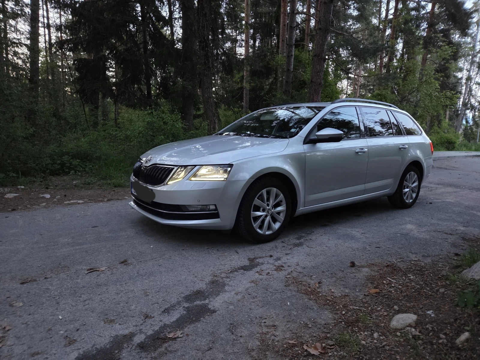 Skoda Octavia, снимка 2 - Автомобили и джипове - 53952056