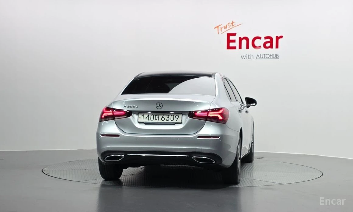 Mercedes-Benz A 200  - изображение 4