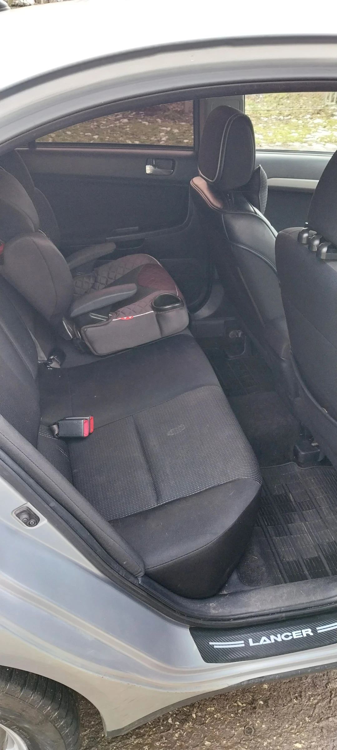 Mitsubishi Lancer 1.5, снимка 10 - Автомобили и джипове - 54042873