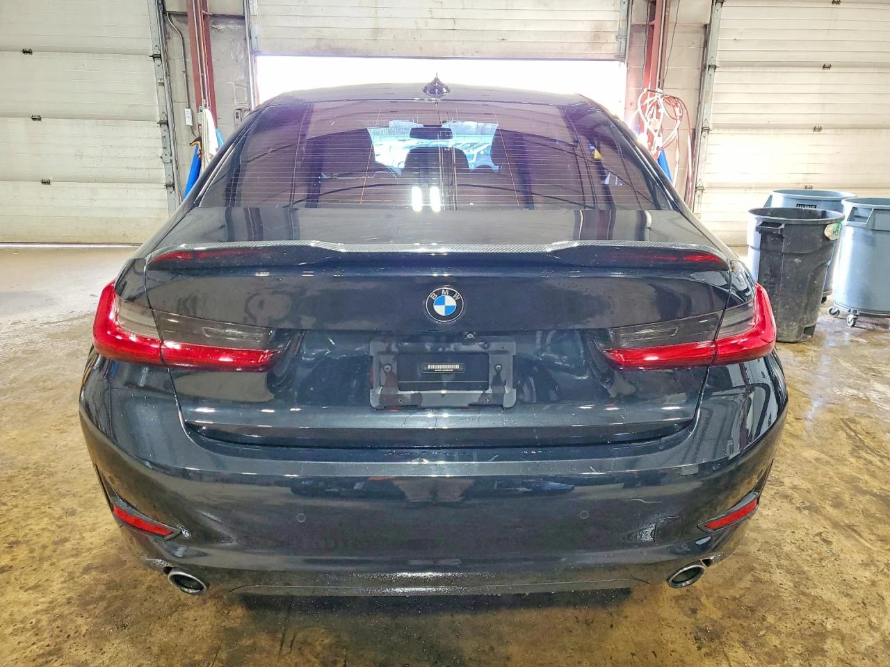 BMW 330 2.0l Xi XDRIVE, снимка 6 - Автомобили и джипове - 54360541