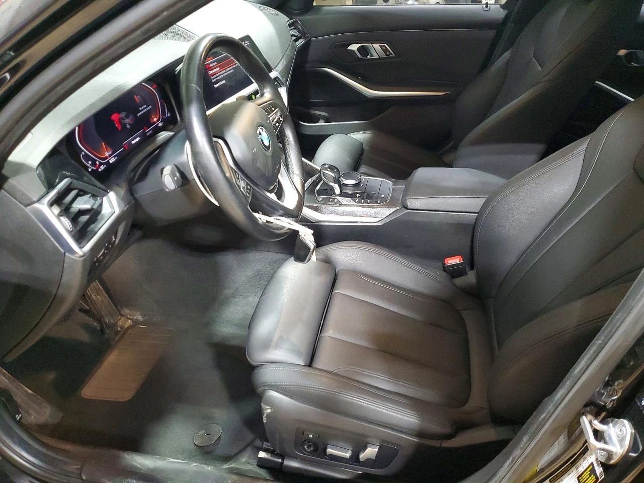 BMW 330 2.0l Xi XDRIVE, снимка 7 - Автомобили и джипове - 54360541