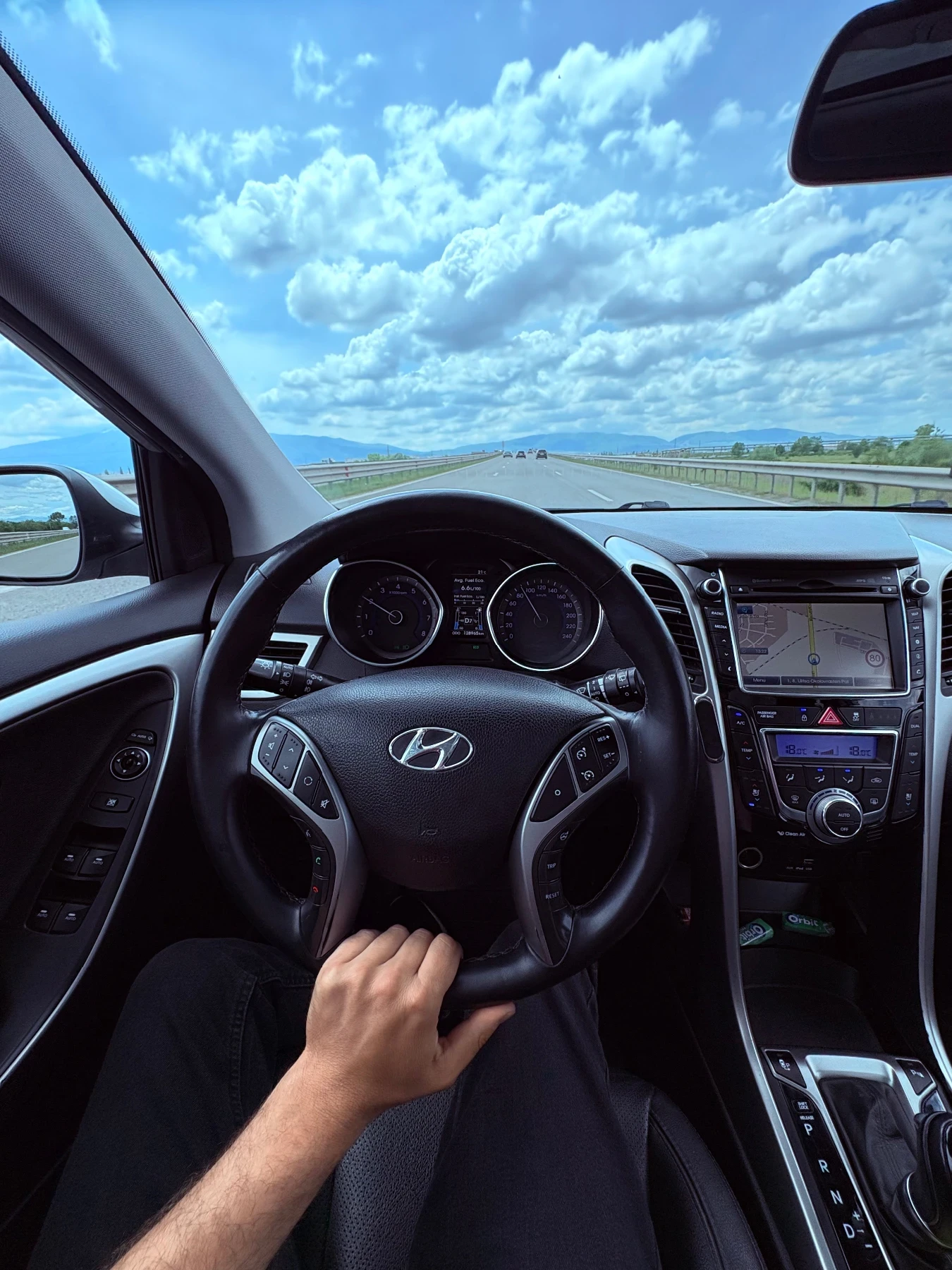 Hyundai I30 Premium, снимка 13 - Автомобили и джипове - 54649879