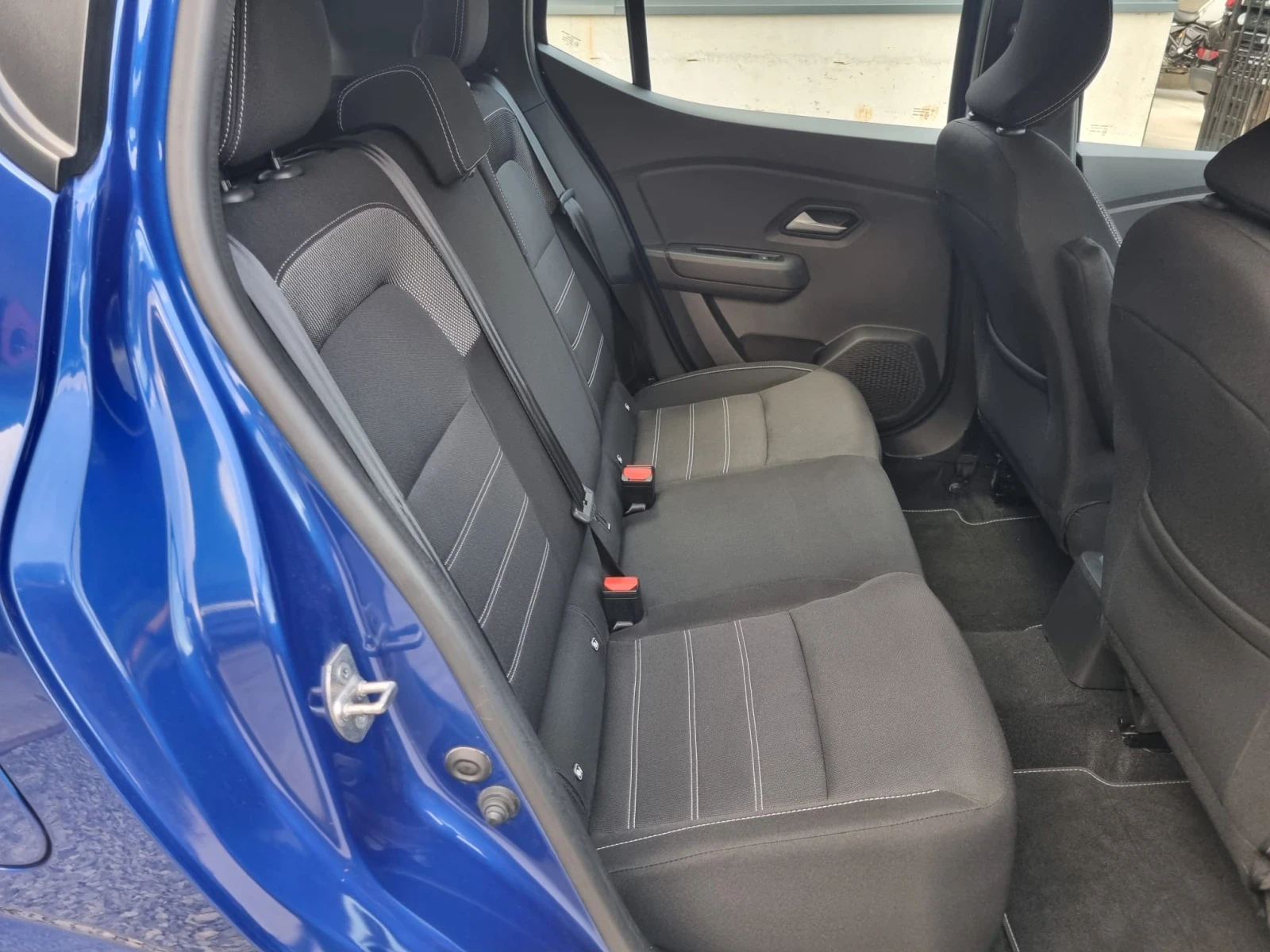 Dacia Sandero 1.0TCe 100к.с, снимка 7 - Автомобили и джипове - 54793209