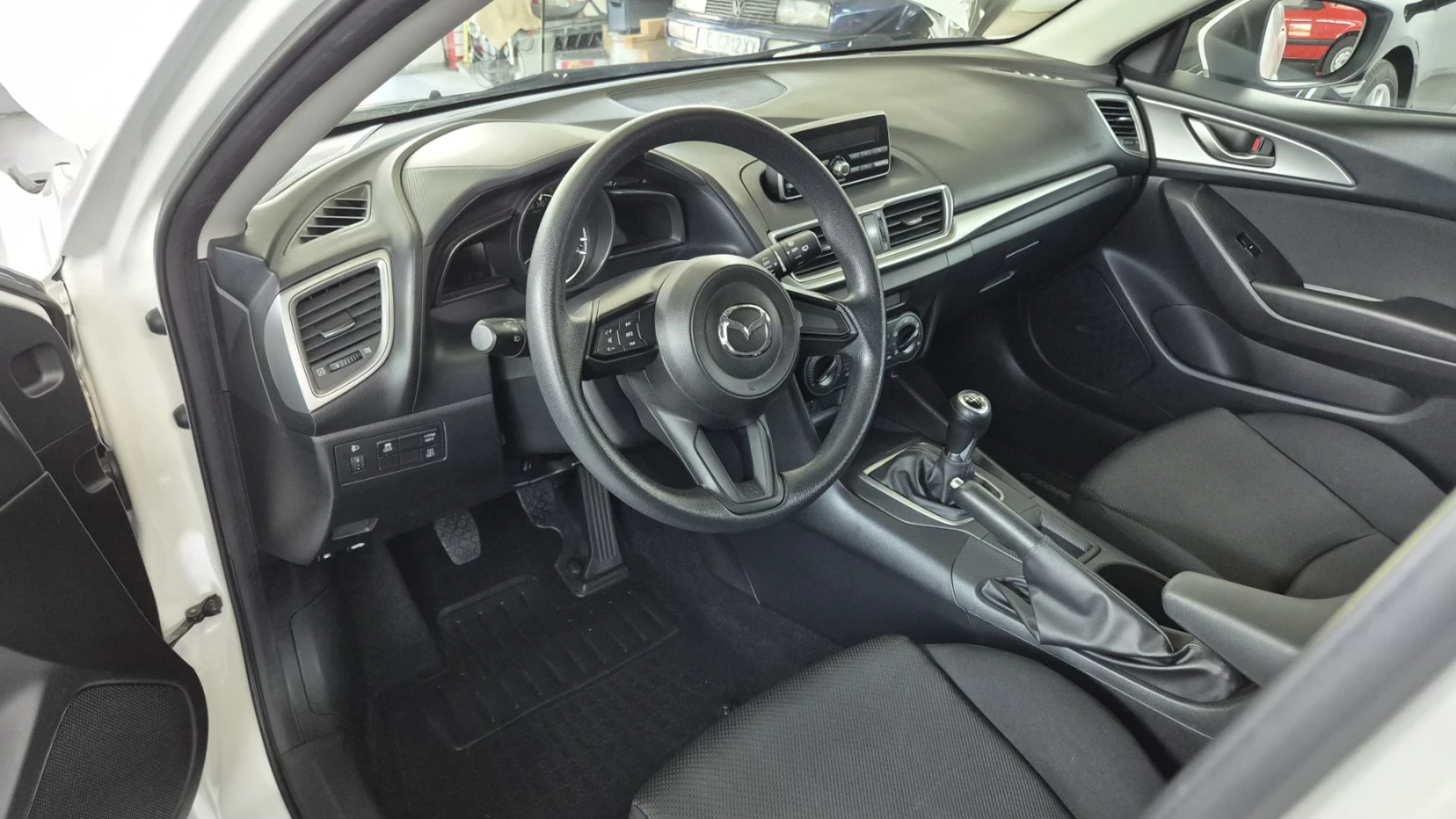 Mazda 3 - 53 726км!, снимка 7 - Автомобили и джипове - 54821969