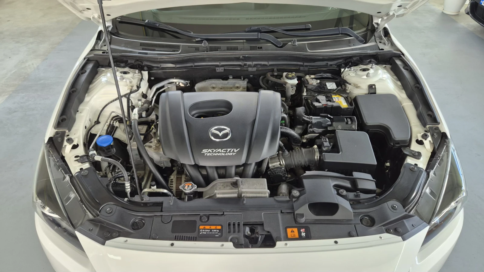 Mazda 3 - 53 726км!, снимка 14 - Автомобили и джипове - 54821969