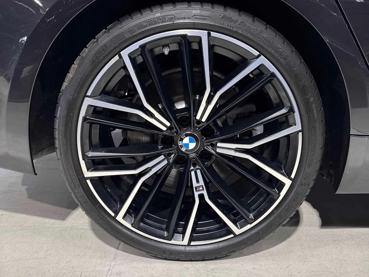 BMW 540 i xDrive/360/HARMAN KARDON/HUD, снимка 8 - Автомобили и джипове - 54861938