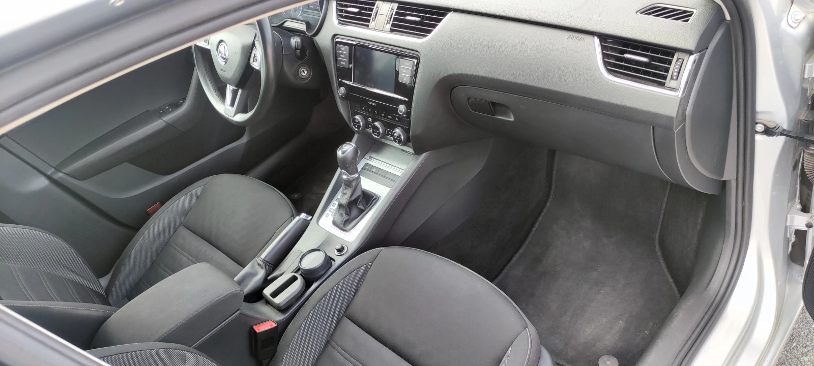 Skoda Octavia 1, 5 TSI DSG | Ambition | 1 собственик , снимка 11 - Автомобили и джипове - 54987128