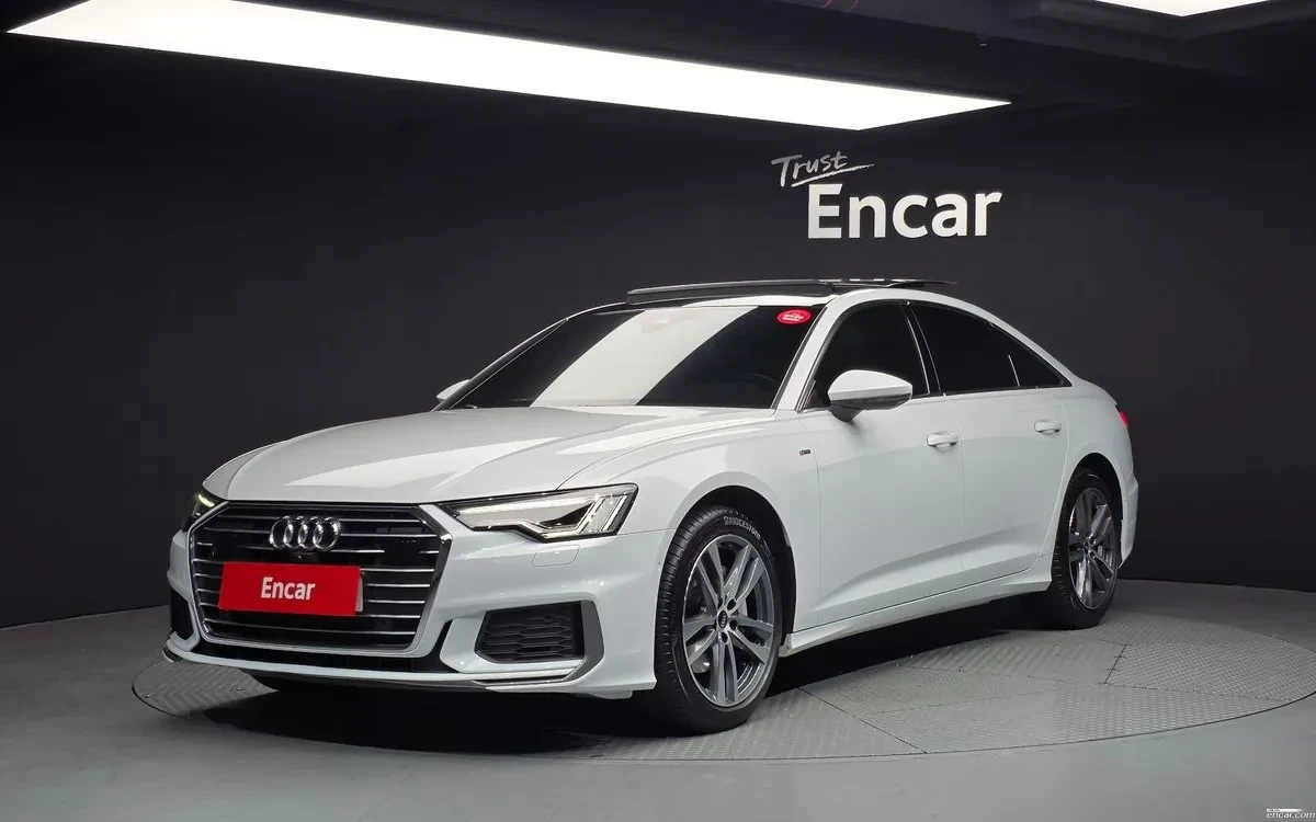 Audi A6 45 TFSI KEYLESS / PODGREV / OBDUHVANE / UNIKAT