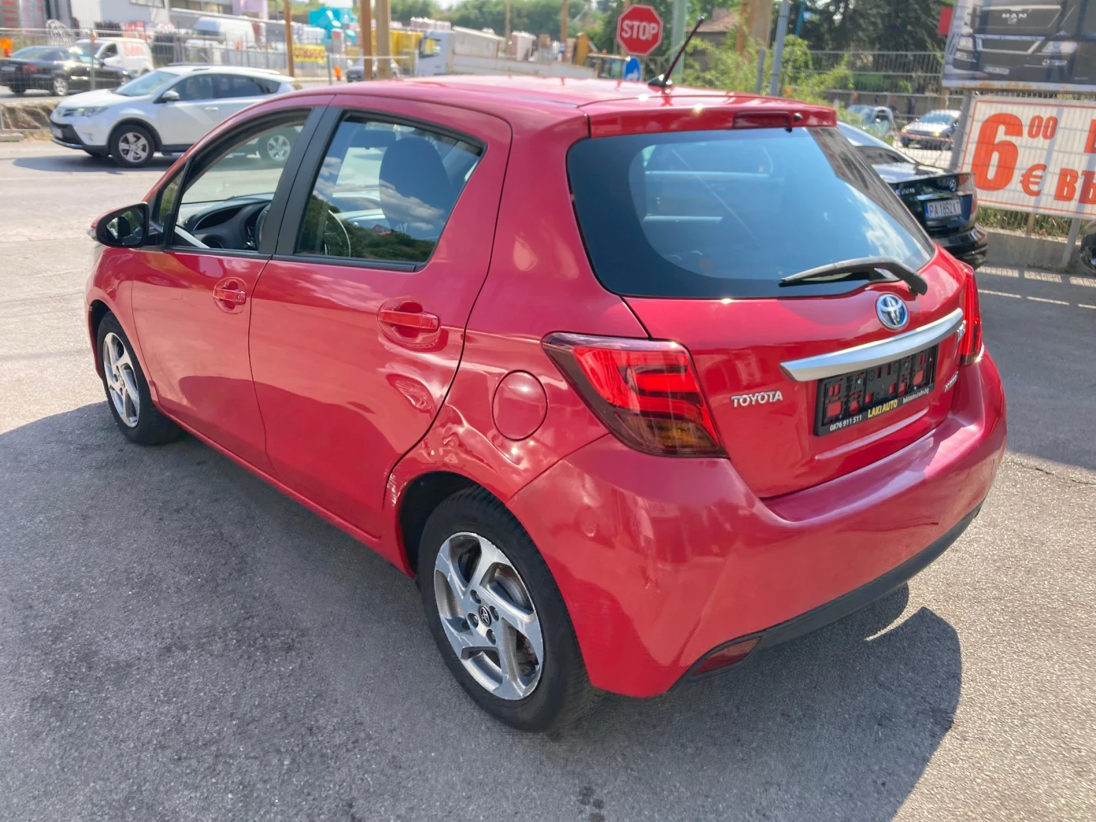 Toyota Yaris 1.5 Hibrid Euro-6B Avtomatik, снимка 5 - Автомобили и джипове - 55588298