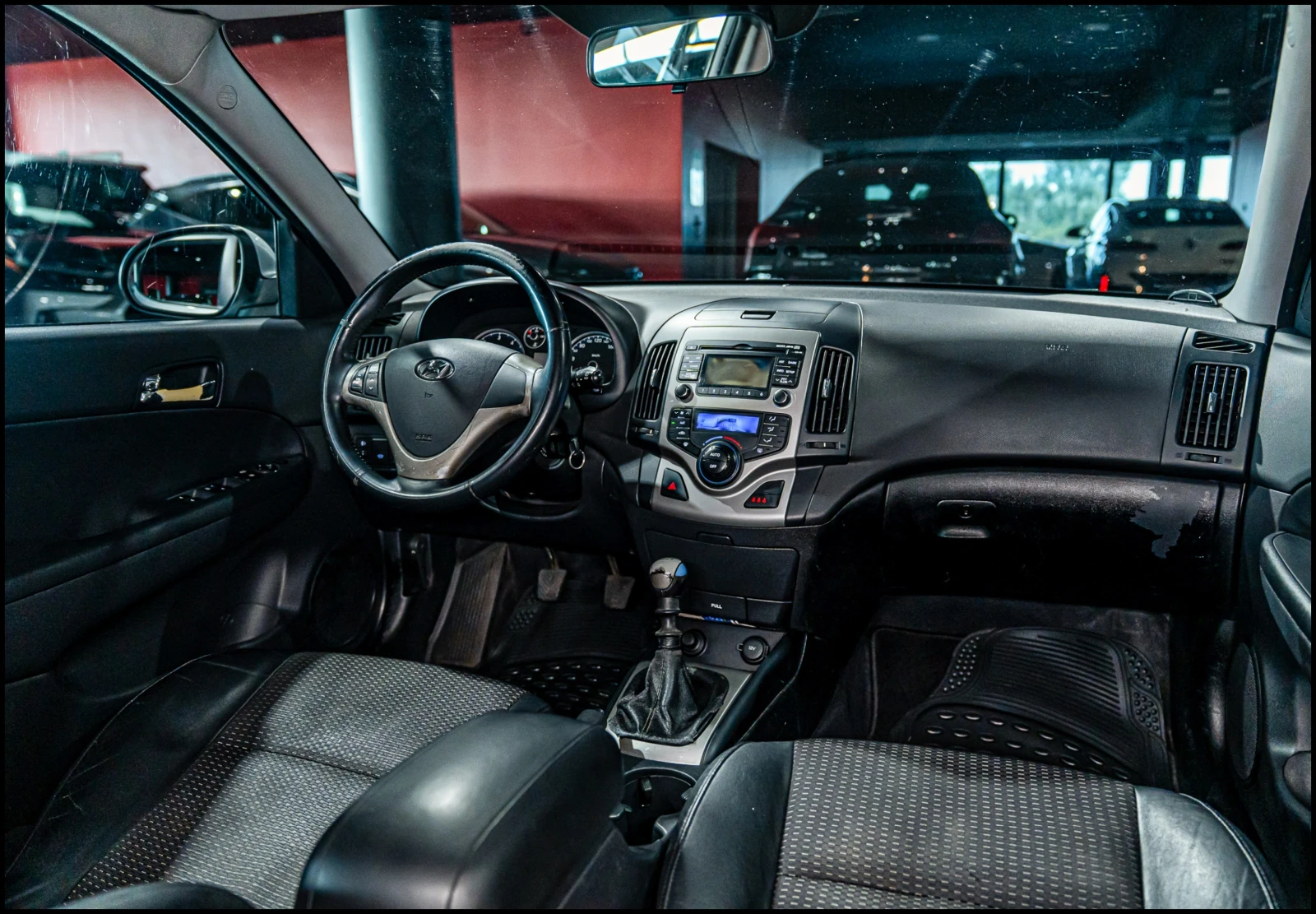 Hyundai I30, снимка 13 - Автомобили и джипове - 55959546