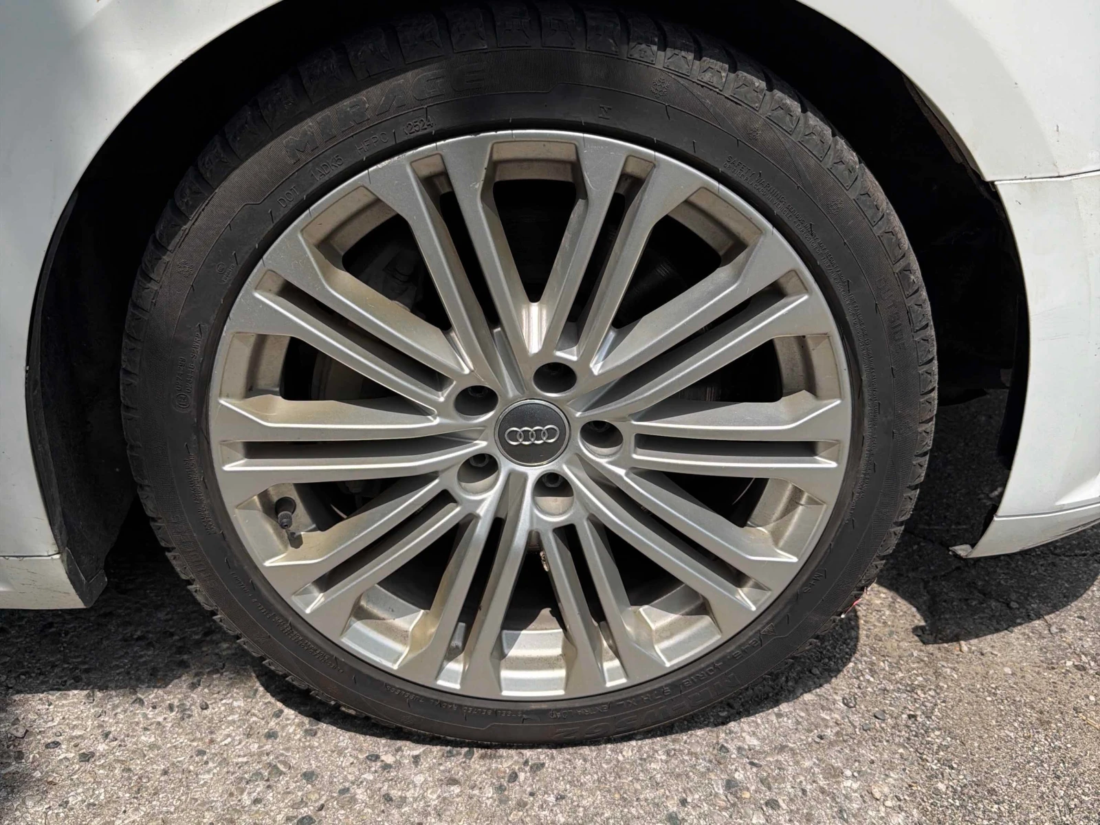 Audi A5 * Komfort * CARFAX * ОПЦИЯ ЗА ФИНАНСИРАНЕ * , снимка 7 - Автомобили и джипове - 56066853