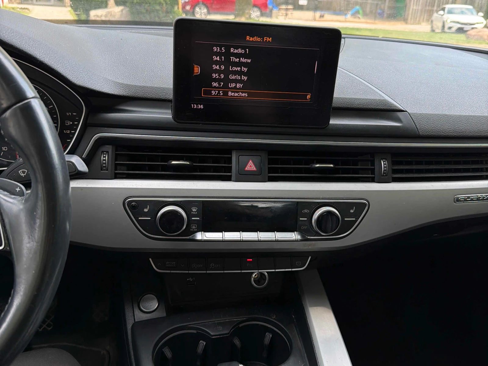 Audi A5 * Komfort * CARFAX * ОПЦИЯ ЗА ФИНАНСИРАНЕ * , снимка 9 - Автомобили и джипове - 56066853