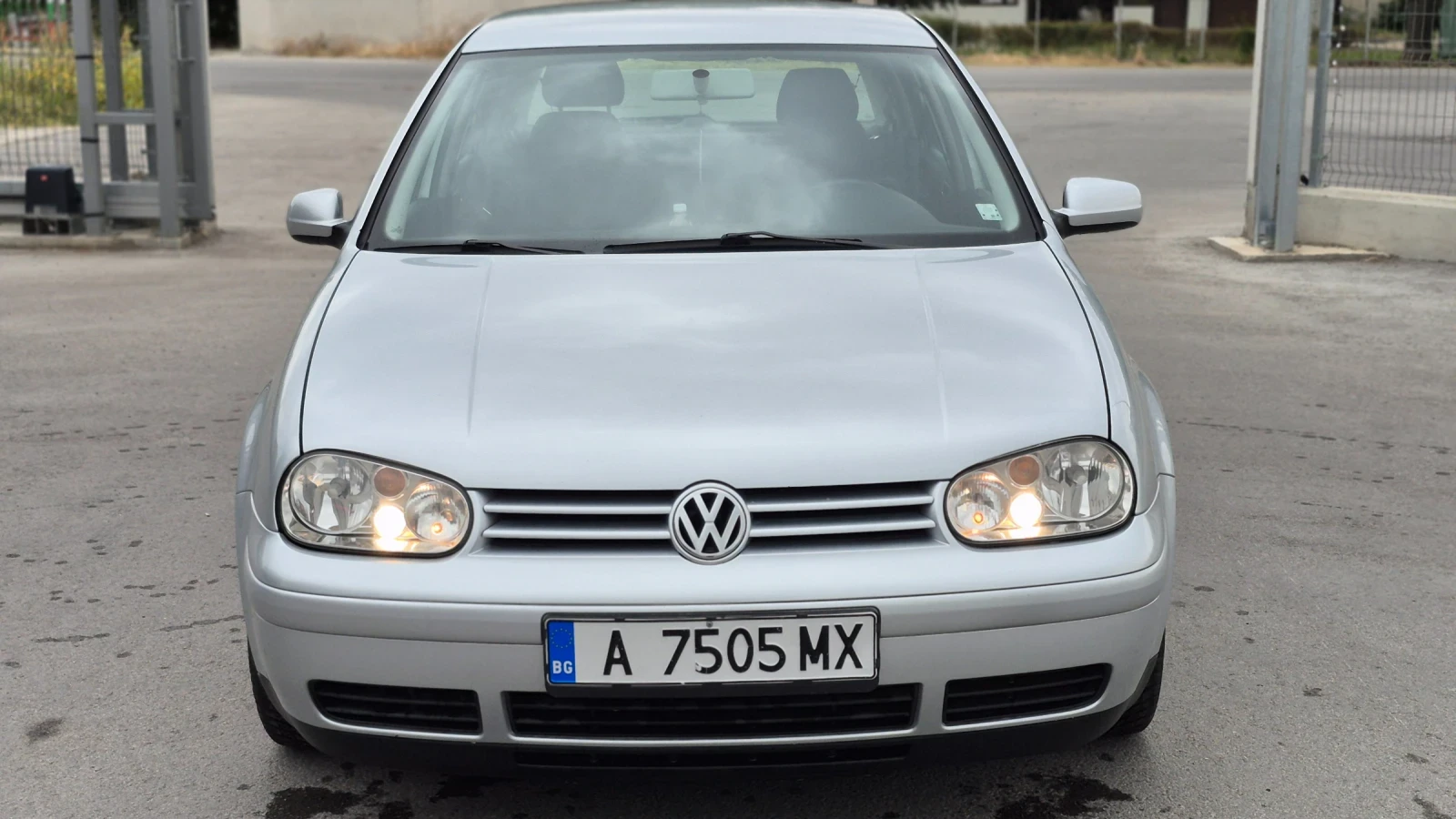 VW Golf 1.9 TDI/116* * * , снимка 8 - Автомобили и джипове - 56228824
