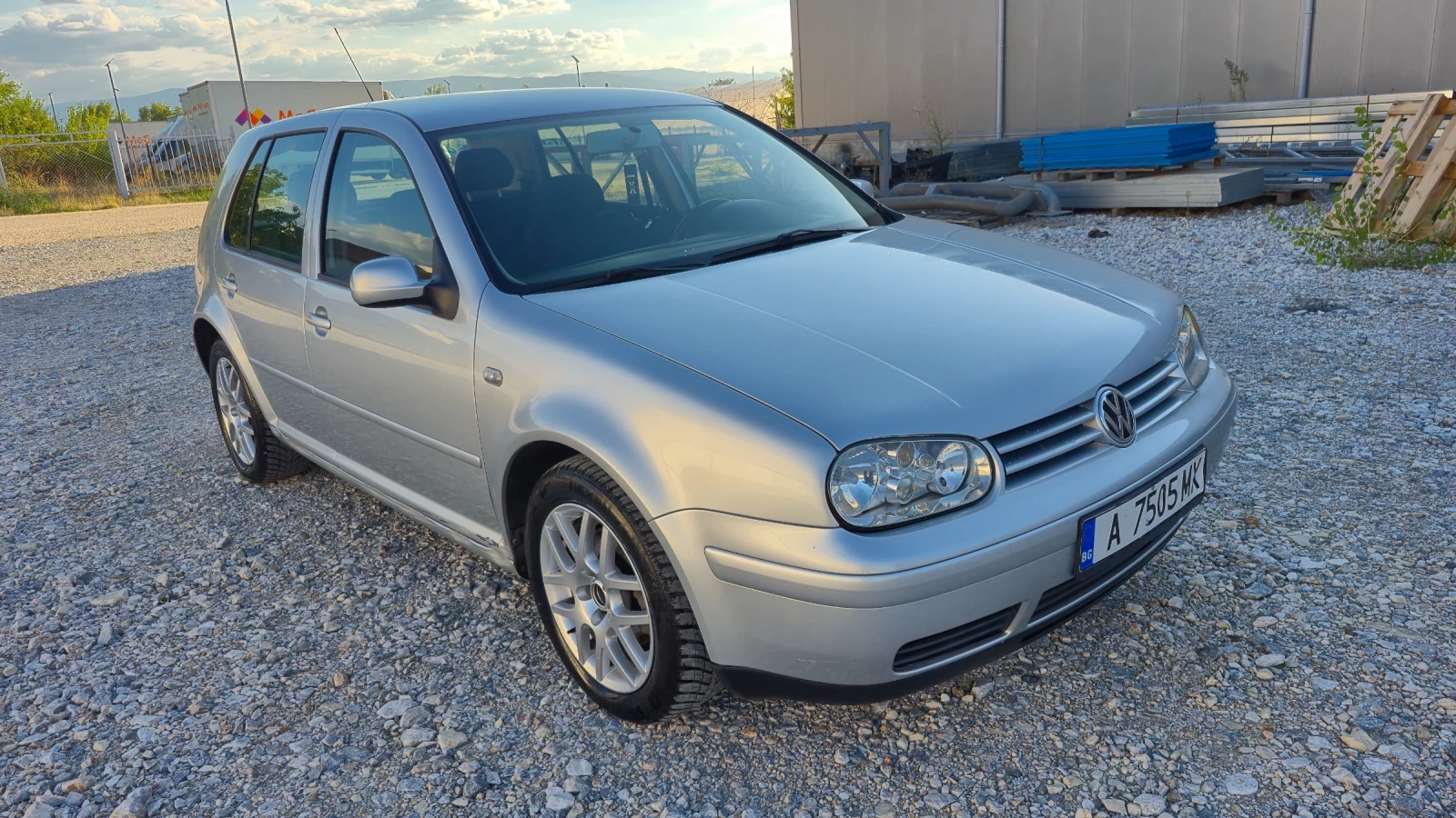 VW Golf 1.9 TDI/116* * * , снимка 3 - Автомобили и джипове - 56341829