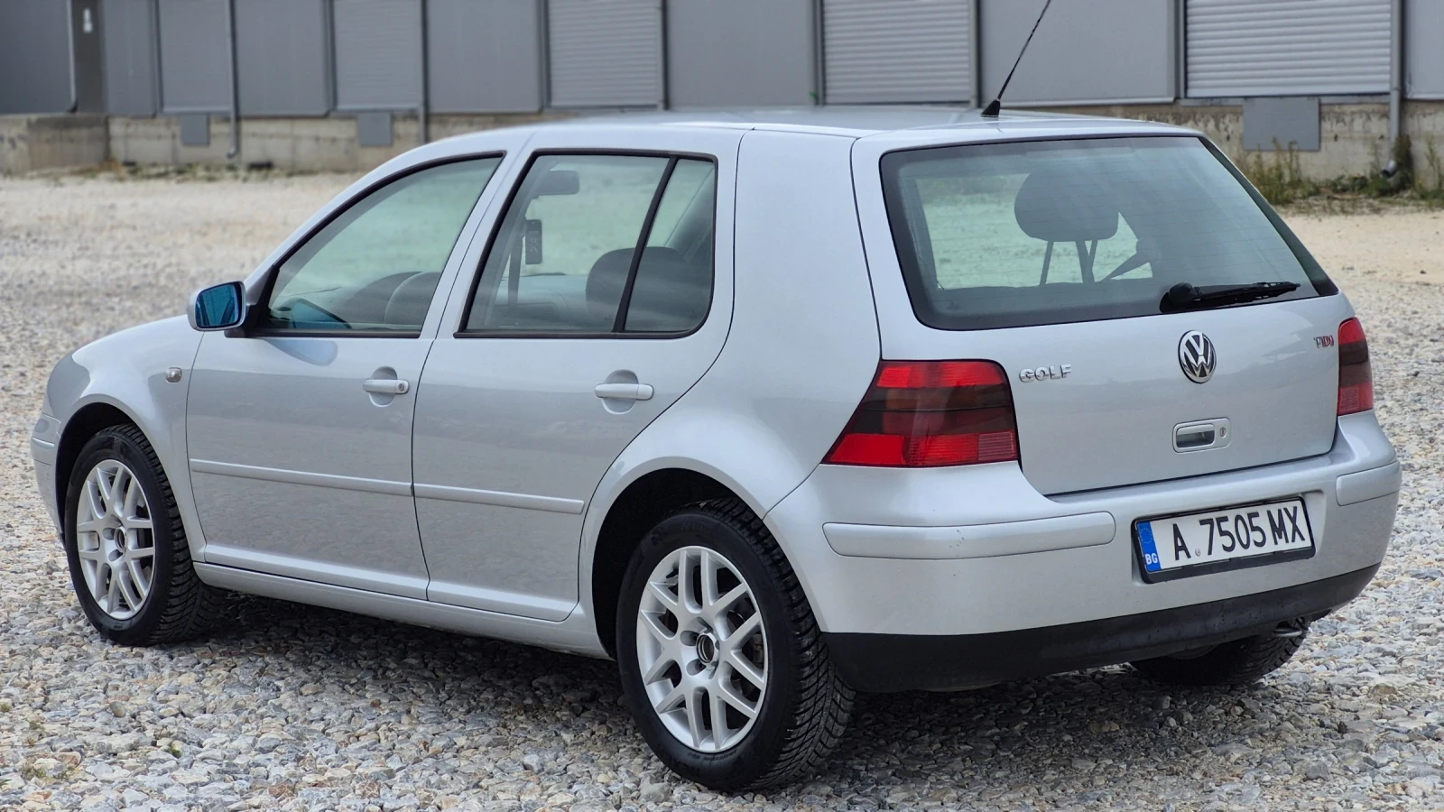 VW Golf 1.9 TDI/116* * * , снимка 6 - Автомобили и джипове - 56228824