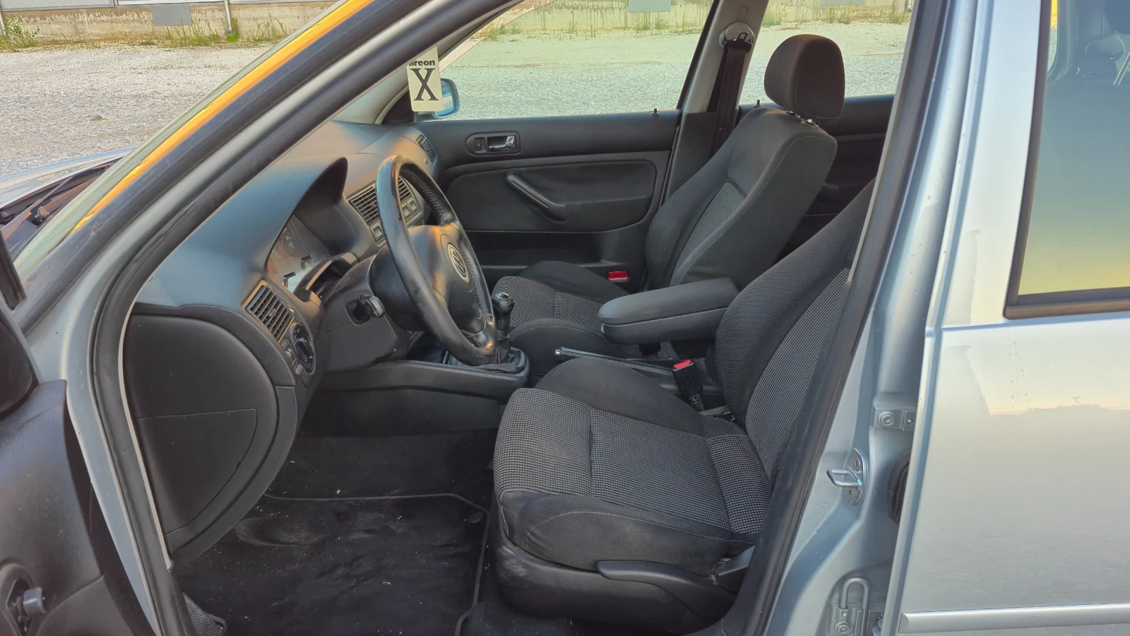 VW Golf 1.9 TDI/116* * * , снимка 13 - Автомобили и джипове - 56228824