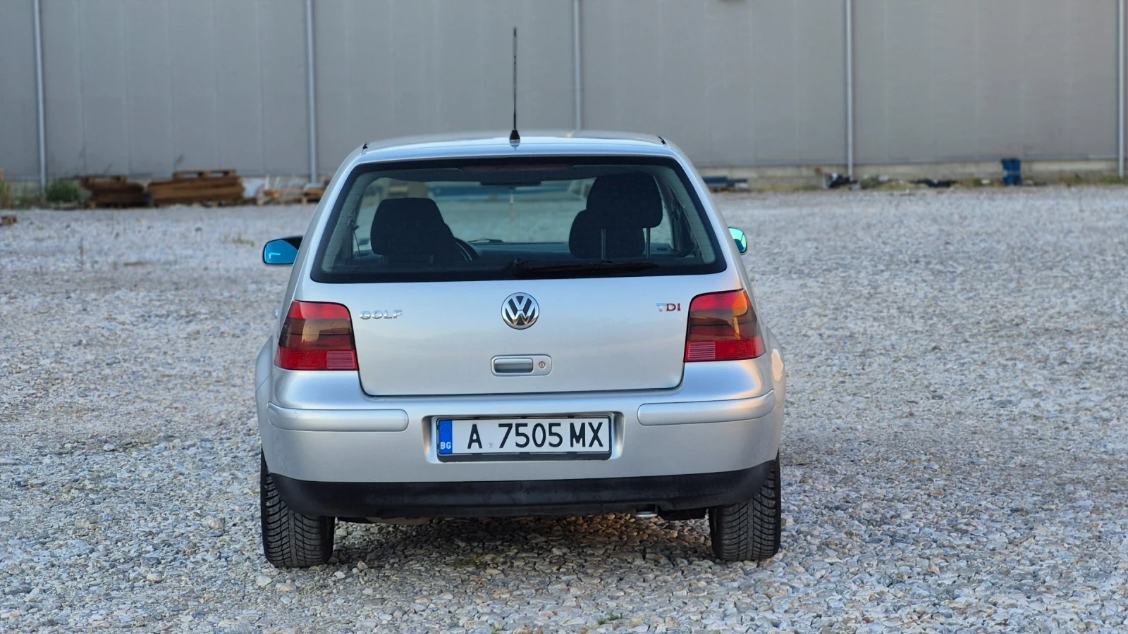 VW Golf 1.9 TDI/116* * * , снимка 3 - Автомобили и джипове - 56103235