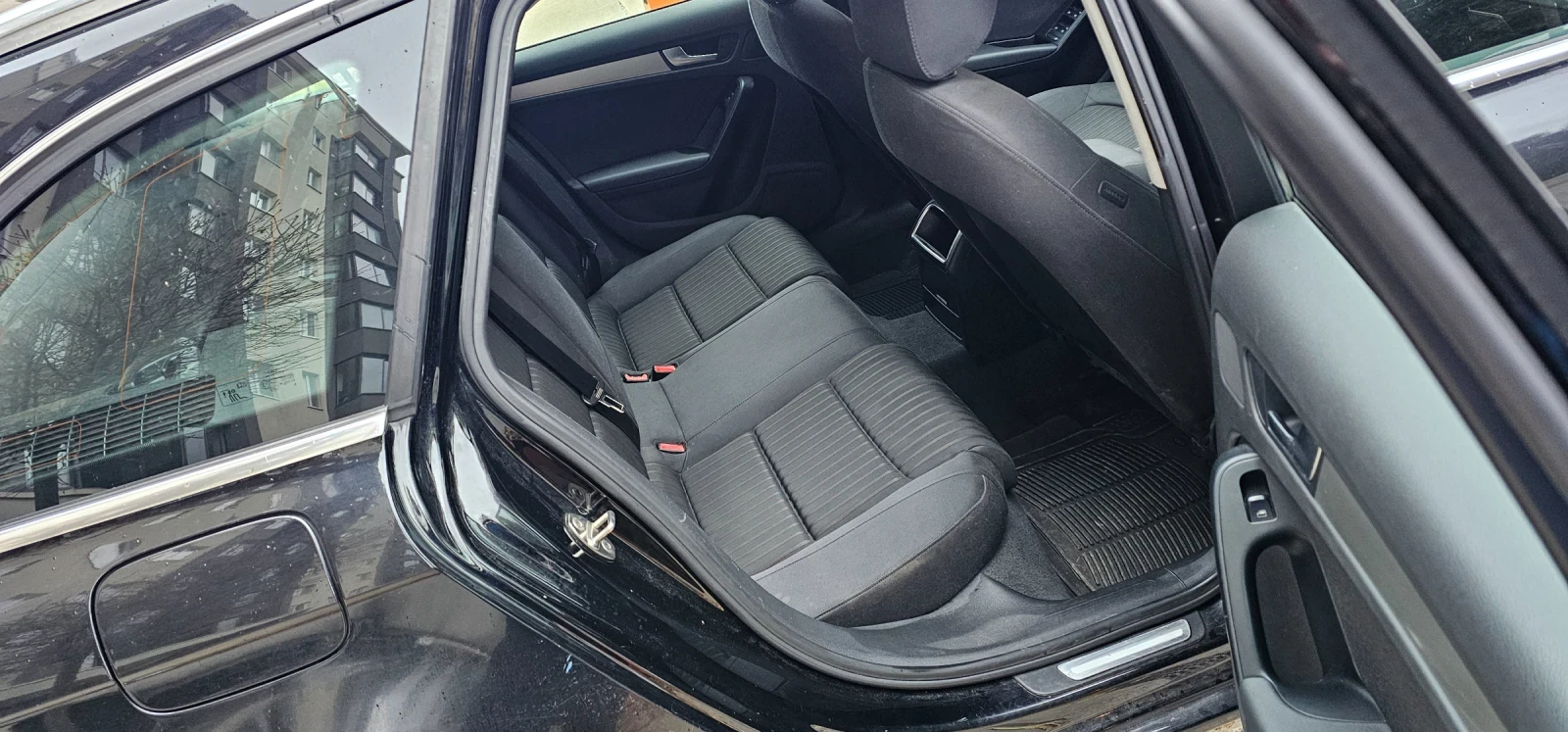 Audi A4 3.0, снимка 14 - Автомобили и джипове - 56218731